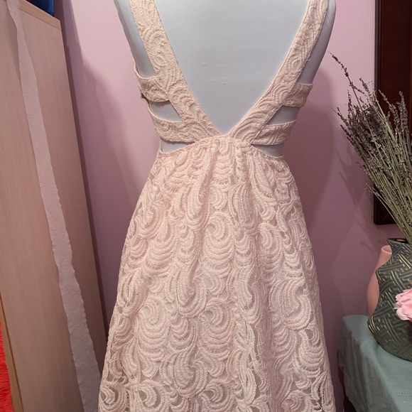 Free People-Turn Back Time dress in Ballet  size 2 - Picture 9 of 10